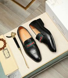 Picture of Gucci Shoes Men _SKUfw157144614fw